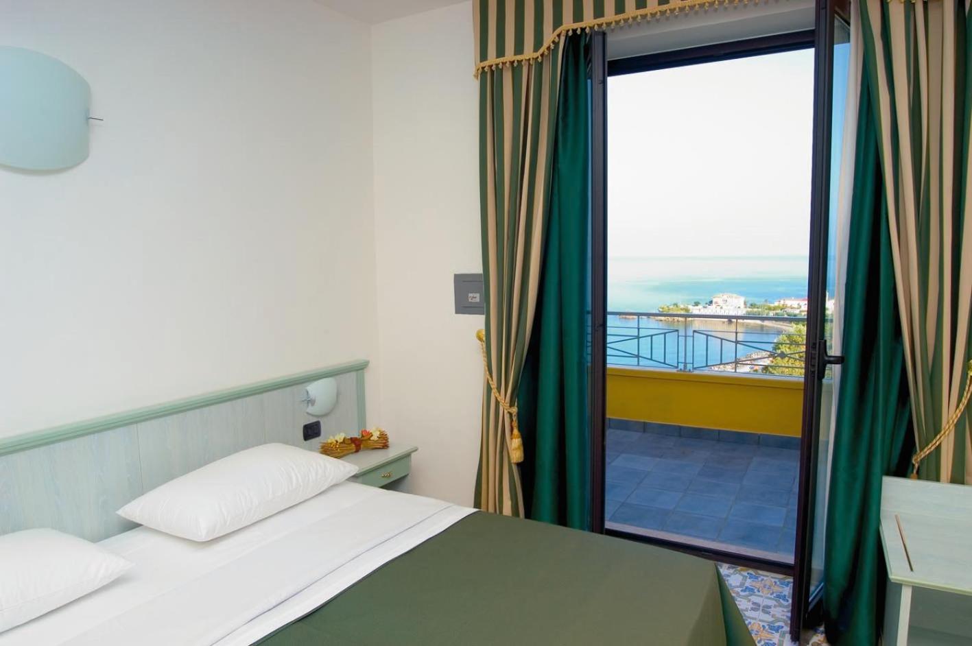Nettuno Hotel Palace เบลเวเดเร มาริตตีโม ภายนอก รูปภาพ