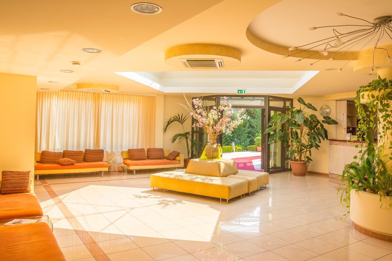 Nettuno Hotel Palace เบลเวเดเร มาริตตีโม ภายนอก รูปภาพ